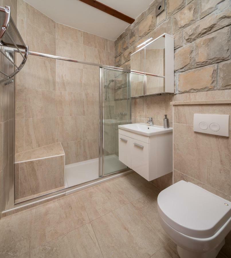Beach Time Villa Омиш Экстерьер фото