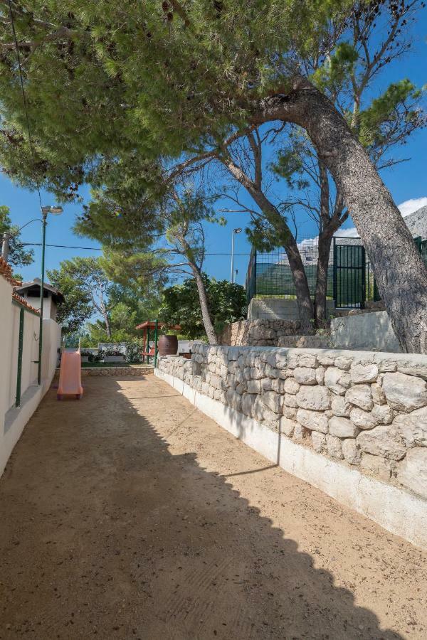 Beach Time Villa Омиш Экстерьер фото